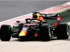  ?? (Getty) ?? Max Verstappen crashes on his way to the grid for the Hungarian Grand Prix