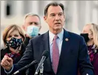  ?? Stefani Reynolds / New York Times ?? Rep. Tom Suozzi of Long Island, who ran for governor of New York in 2006, is challengin­g Gov. Kathy Hochul in the Democratic primary.