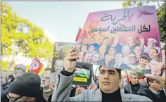 ?? )Getty( ?? تظاهرة لللمطالبة بإطالق سراح المعتقلين السياسيين، تونس، يناير الماضي