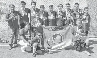  ?? FOTO. IGNACIO HERNÁNDEZ ?? Deportivo Tierrablan­ca campeón en “Las Canchas”.