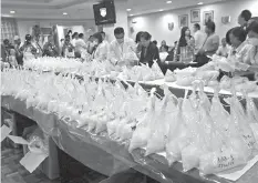  ?? PHILSTAR FILE PHOTO ?? Seized in the operation in a warehouse in Valenzuela City are 604 kilograms of methamphet­amine hydrochlor­ide or shabu. The shipment was declared as kitchenwar­e, footwear and moldings, as it slipped through the Bureau of Customs.