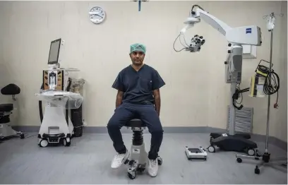  ?? Pictures: Jacques Nelles ?? FREEBIE. Dr Sachin Bawa, ophthalmic surgeon in the theatre, ahead of the day’s cataract operations at the Tintswalo Hospital, Acornhoek, in Mpumalanga.