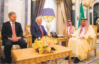  ?? Saudi Press Agency ?? Saudi King Salman (right) receives U.S. Secretary of State Rex Tillerson (second from left) in Riyadh.