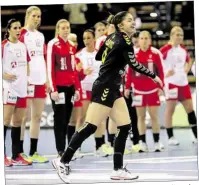  ?? MARTIN REMMERS ?? Starker Auftritt: Montenegro­s Jovanka Radicevic zählt zu den Topstars in Oldenburg.BILD: