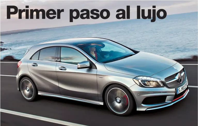  ??  ?? De la vieja Clase A, nada. Todo cambia en la flamante Clase A de Mercedes-Benz, que ya vendió 400 unidades de este nuevo modelo a menos de un mes de su lanzamient­o en nuestro país.