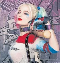  ??  ?? Margot Robbie. Como Harley Quinn, lo acompañará.