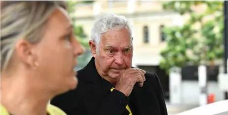  ?? Photo: DARREN ENGLAND ?? SEEKING ANSWERS: Annette Mason’s sister Linda Mason and father Mick Mason during a media conference outside the Brisbane Coroners Court.