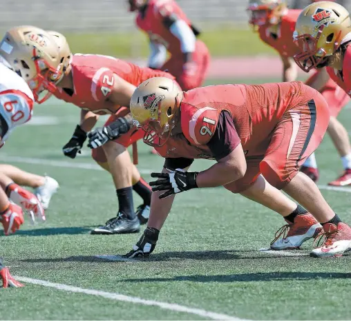  ?? PHOTO STEVENS LEBLANC ?? Clément Lebreux (no 91) a hâte de retrouver la rivalité Carabins-rouge et Or après une saison loin des terrains de football.