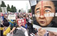  ?? AFP PHOTO / TORU YAMANAKA ?? SUARA RAKYAT: Masyarakat berdemo di Tokyo, Jepang, kemarin.