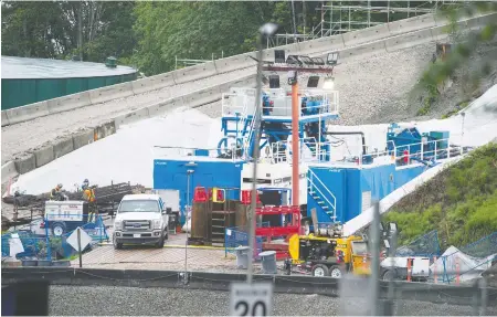  ?? JASON PAYNE ?? Constructi­on continues on the Trans Mountain pipeline expansion on Thursday at the Westridge Marine Terminal in Burnaby.