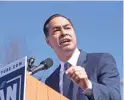  ?? SUZANNE CORDEIRO/AFP/GETTY IMAGES ?? Julian Castro announces his candidacy Saturday in San Antonio.