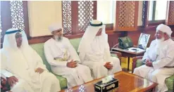  ??  ?? MUSCAT: Members of the Kuwaiti judicial delegation discuss with Oman’s Public Prosecutor Hussein bin Ali Al-Hilali and Justice Ministry’s Undersecre­tary Issa bin Hamad Al-Azri bilateral judicial ties.