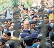  ?? RAVI CHOUDHARY / HT PHOTO ?? Finance minister Arun Jaitley exits the Patiala House court complex on Monday.