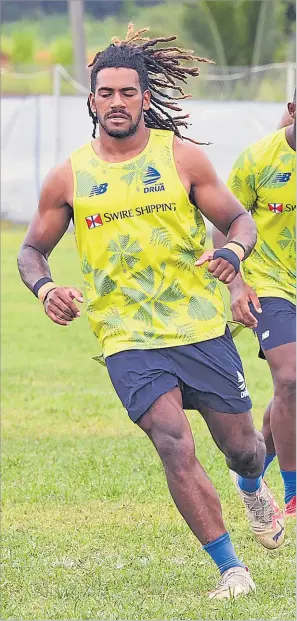  ?? Picture: BALJEET SINGH ?? Selestino Ravutaumad­a goes through the drills during the Fijian Drua captain’s run in Nadi yesterday.