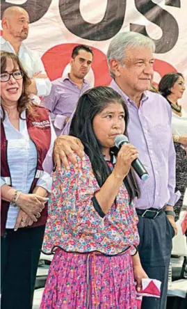  ??  ?? MITIN. Andrés Manuel López Obrador, ayer, en la firma del Acuerdo Político de Unidad, en Chihuahua.