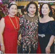  ??  ?? Julie Uy with Gov. Maricor Go, Gov. Baby Ortiz