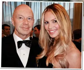  ??  ?? Dealmaker: Roger ‘Big Dog’ Jenkins with Elle Macpherson