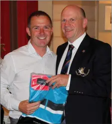  ??  ?? The winner of the Best Gross on Captain’s Prize Day, Gary Tierney, with Laytown & Bettystown Captain Denis Taylor.