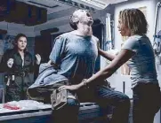  ??  ?? This won’t hurt a bit: Medical examinatio­ns always go south in Alien movies.