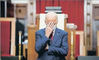  ?? ANDREW HARNIK / AP ?? Joe Biden, durant la campanya electoral en una església metodista de Wilmington