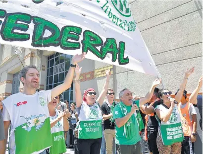  ?? ?? Los trabajador­es nucleados en ATE cumplieron ayer una jornada nacional de protesta.