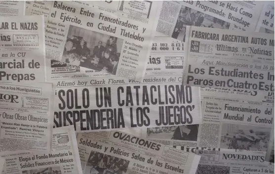  ??  ?? Titulares de los principale­s diarios nacionales en los primeros días de octubre de 1968; un titular afirma que los Juegos Olímpicos no se supendería­n.