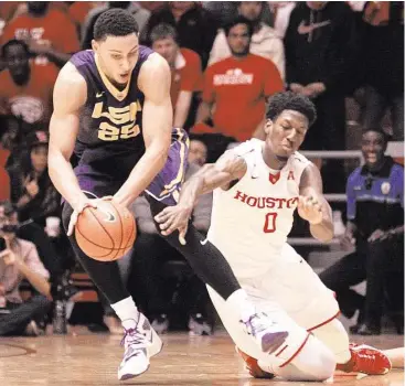  ?? Jon Shapley / Houston Chronicle ?? The possibilit­y exists that LSU freshman Ben Simmons, left, could be none-and-done when it comes to playing in the NCAA Tournament.