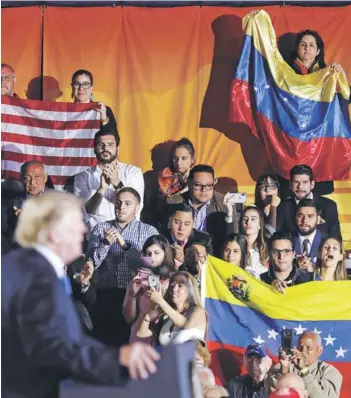  ??  ?? Trump siempre ha mostrado una actitud frontal respecto del gobierno de Maduro.