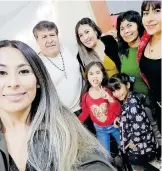  ?? /CORTESÍA DE ADILENE PACHECO ?? Acompañada de su amada familia en este día tan especial