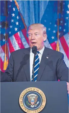  ?? FOTO: AFP ?? Bei einer Spendengal­a lobte US-Präsident Donald Trump seine Steuerrefo­rm.