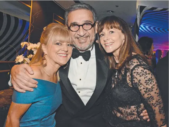  ?? Picture: REGINA KING ?? Donna Gates with Dr Soheil and Anne Abedian at the Gold Coast Mayoress Charity Foundation Charity Ball at The Star Gold Coast.