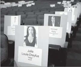  ?? Al Seib
Los Angeles Times ?? LARGE SEAT CARDS ensure Julia Louis-Dreyfus and others will know where to sit, and camera operators will know where they are, in the Microsoft Theater.