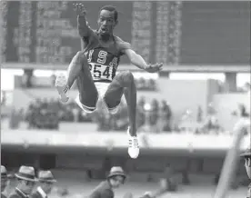  ?? ARXIU ?? El salt històric en els Jocs de Mèxic del 1968.