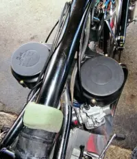  ??  ?? Installing the ‘bongo drum’ airbox at the recommenda­tion of marque specialist North Leicester Motorcycle­s