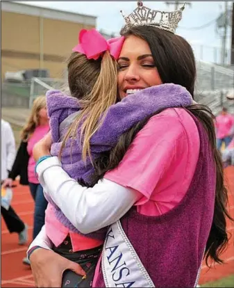  ?? PHOTO COURTESY SAVANNAH SKIDMORE ?? Carrying her message to her youngest fans has been one of Savannah Skidmore’s favorite parts of her reign as Miss Arkansas.