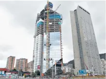  ??  ?? Torres Atrio, en la zona central, será el edificio más alto del país.