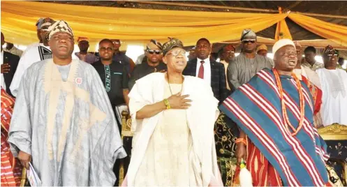  ?? Photo: FMI&C ?? From left: President of Offa Descendant­s Union, Alhaji Najeemdeen Usman Yasin; Minister of Informatio­n and Culture, Alhaji Lai Mohammed; and the Olofa of Offa, HRM Oba Mufutau Okikiola Muhammed-Gbadamosi, at the 2017 Ijakadi Offa Festival in Offa,...