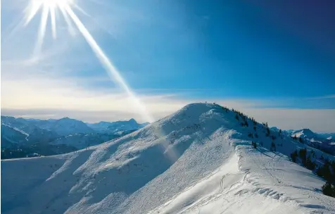  ??  ?? Über das Riedberger Horn wurde in den vergangene­n Wochen viel diskutiert. Nun ist die Frist für Einwendung­en gegen die Änderung des Alpenschut­zplanes abgelaufen. Noch vor Ostern will sich das bayerische Kabinett mit dem Thema befassen.