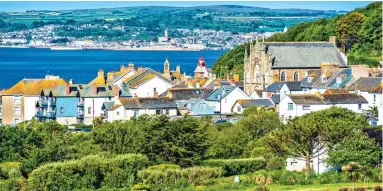  ?? ?? Coastal splendour: Little Marazion has the famed St Michael’s Mount on its doorstep