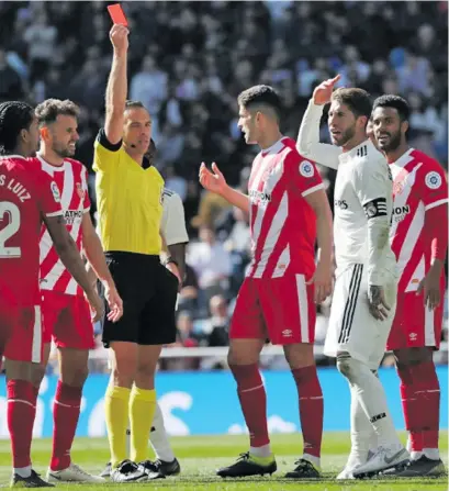  ?? Photo: Reuters ?? Real Madrid’s Sergio Ramos getting a red card against Girona in the La Liga on February 18, 2019.