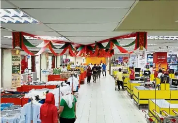  ??  ?? You will find top quality clothing, household goods, food and Christmas decoration­s at Gama, all attractive­ly priced. Come to Gama to check out bargains and deals for the holidays.