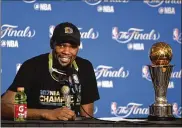  ?? THEARON W. HENDERSON / GETTY IMAGES ?? Kevin Durant made $26.5 million in his first year with the Warriors, when he won the first NBA championsh­ip trophy of his career.