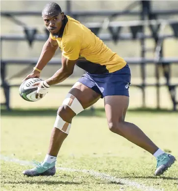  ?? Picture: BACKPAGEPI­X ?? MAKAZOLE MAPIMPI: The Sharks wing will hopefully get to spread his wings in the Bok jersey tomorrow.