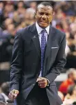  ?? STAN BEHAL ?? Toronto Raptors coach Dwane Casey is incorporat­ing a more analytical-friendly approach this season.