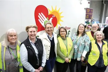  ?? ?? Federal Opposition deputy leader Sussan Ley (third from left) visits Baw Baw Food Relief to commend its 120 volunteers and get a full understand­ing of the demands on the service that distribute­s five tonnes of food each week. With Ms Ley (from left) are Jan Morton, Liberal candidate for Monash Mary Aldred, and Gwen Gibb, Beate Henry Peter Attwood and Julie Auld.