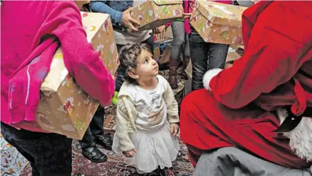  ?? BILD: SN/UTE BOCK ?? Das Flüchtling­sprojekt Ute Bock sammelt unter anderem Geschenke für Kinder.