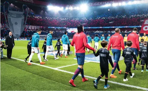  ?? Foto: imago/Federico Pestellini ?? Ein Spiel der finanziell­en Superlativ­e im höchstdoti­erten Wettbewerb: Paris St. Germain empfängt Real Madrid in der Champions League.
