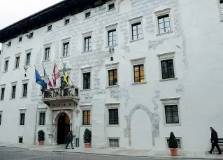  ??  ?? Nel mirino
Il Comune di Trento è al centro di un’indagine della Corte dei Conti per i fondi pubblici elargiti all’Apt