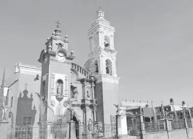  ?? /JESÚS ZEMPOALTEC­A ?? Restauran la parroquia de Nuestra Señora de Santa Ana