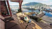  ??  ?? Living in this stilt home is like being in a resort all year round, with an expansive front deck that takes in stunning panoramas.